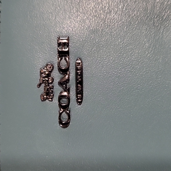 Coach Handbags - Coach Skinny Wallet